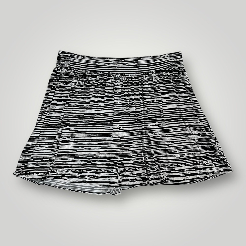 Lane Bryant Skirt Black & White Striped A-Line Womans 22/24 Flared Elastic Waist